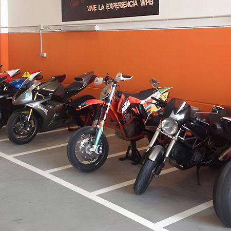 Parra Home Y Garaje, Algemesi Home エクステリア 写真