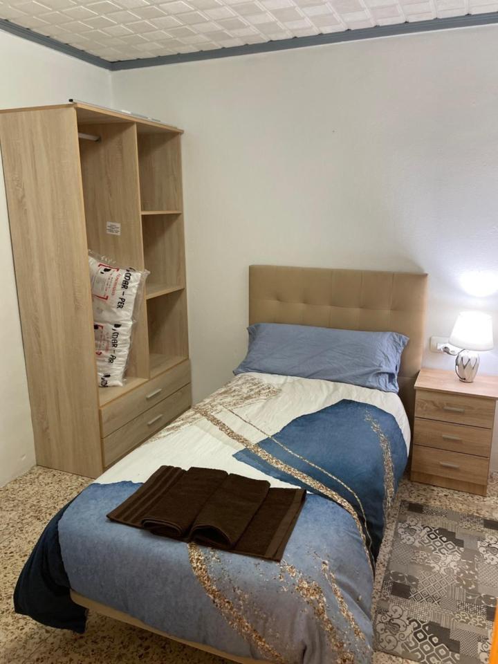 Parra Home Y Garaje, Algemesi Home エクステリア 写真